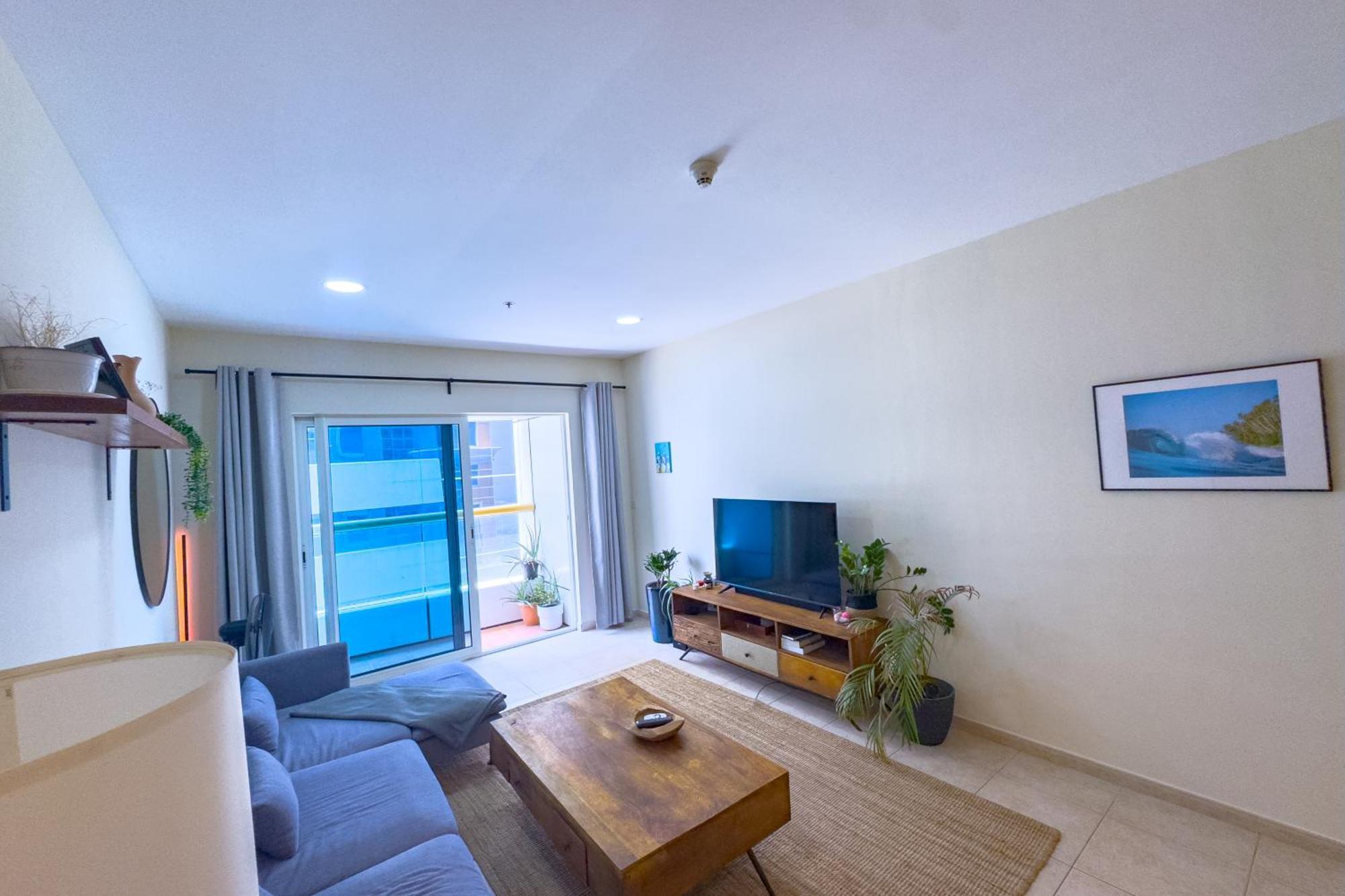 Urban 1bhk With Sea View * Dubai